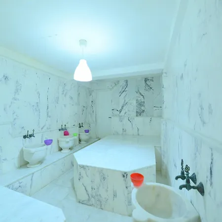 Hotell Sky Vela & 3*