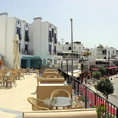 Sky Vela & Отель Гумбет