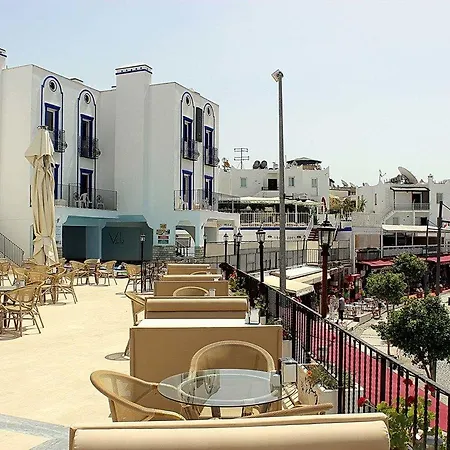 酒店 Sky Vela & 3*