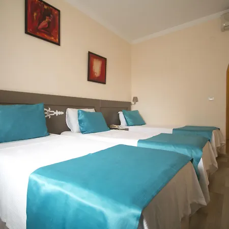 Sky Vela & 居姆贝特