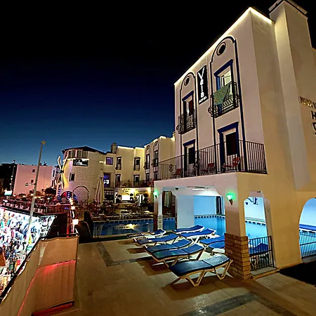 Sky Vela & ホテル グムベット