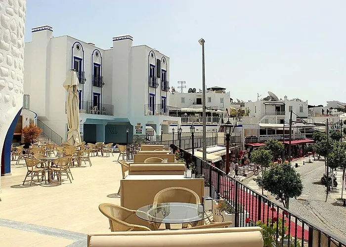 Szálloda Sky Vela & 3*