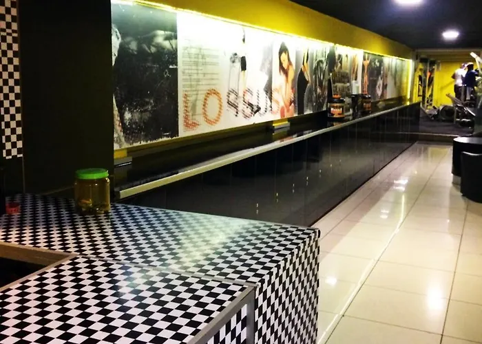 Sky Vela & Szálloda 3*