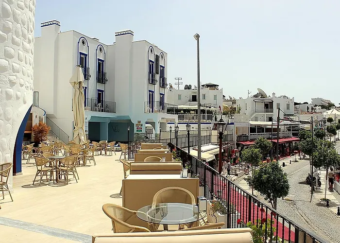 Sky Vela & Szálloda Gümbet